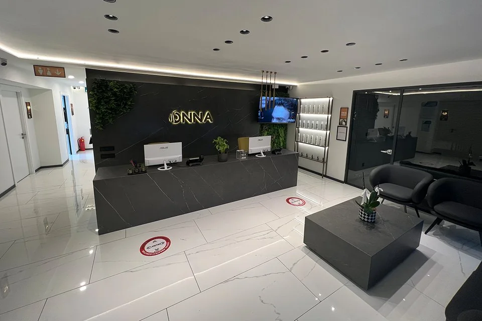 Onna Hair karşılama alanı