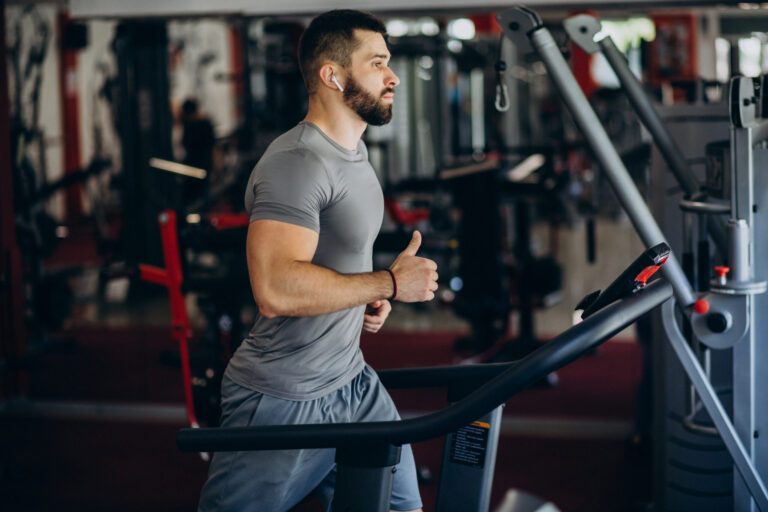 Protez Saç ile Spor Yapılır Mı, Yüzülür Mü?